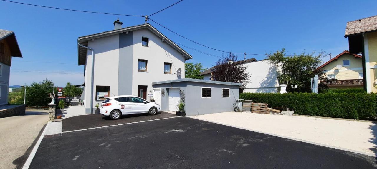 Ferienwohnung Agerblick 3 Zimmer Mit Kueche, 83M2 Lenzing Екстер'єр фото