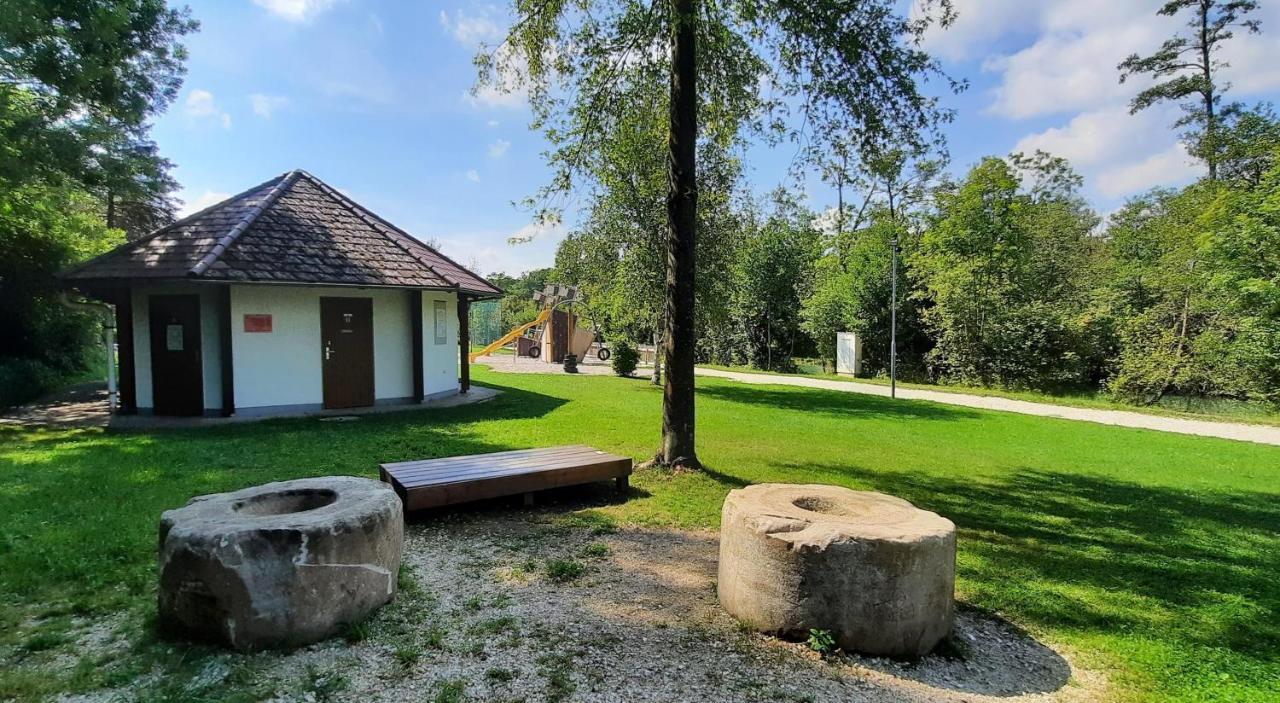 Ferienwohnung Agerblick 3 Zimmer Mit Kueche, 83M2 Lenzing Екстер'єр фото